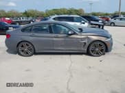 ✅ 2018 BMW 4 Series 440i • VIN: WBA4J5C54JBF07315 • Lot: 41738540. Wystawiony na IAAI z przebiegiem 74 577 mil. Bezpłatny archiwum sprzedaży aukcyjnych z USA i szczegółowy raport historii pojazdu na DreamBid. Zdjęcie 13.