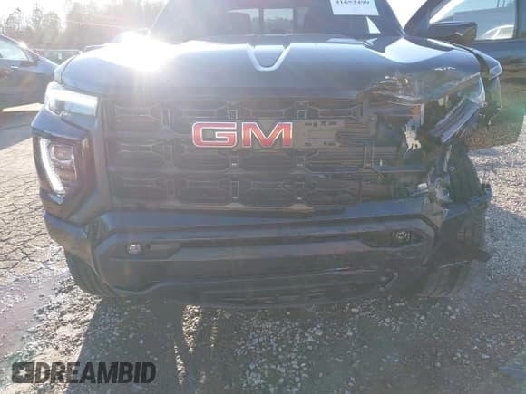 ✅ 2024 GMC Canyon 4WD Elevation • VIN: 1GTP6BEKXR1117434 • Лот: 41652499. Опубликован ранее на IAAI с пробегом 7 552 миль. Бесплатный доступ к архиву аукционных продаж из США и подробный отчёт об истории автомобиля на DreamBid. Изображение 18.
