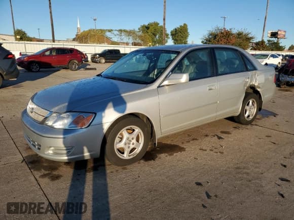 ✅ 2001 Toyota Avalon XLS • VIN: 4T1BF28B51U155206 • Lot: 80211254. Listed on Copart with 200,910 mi. Free auction sales archive from the USA and detailed vehicle history report at DreamBid. Image 1.