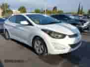 2016 Hyundai Elantra SE z VIN 5NPDH4AE0GH698795, wystawiony jako IAAI lot #43267822 z przebiegiem 156 436 mil mil oraz . Historia ofert i sprzedaży dostępna na DreamBid. Obrazek 1.