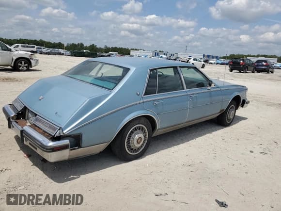 ✅ 1985 Cadillac Seville • VIN: 1G6KS6985FE825187 • Lot: 54197375. Listed on Copart with 2,706 mi. Free auction sales archive from the USA and detailed vehicle history report at DreamBid. Image 3.
