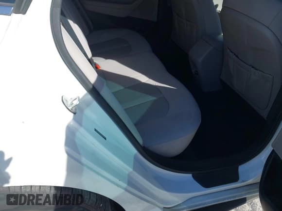 ✅ 2017 Hyundai Sonata SE • VIN: 5NPE24AF2HH490272 • Lot: 43683865. Wystawiony na IAAI z przebiegiem 159 781 mil. Bezpłatny archiwum sprzedaży aukcyjnych z USA i szczegółowy raport historii pojazdu na DreamBid. Zdjęcie 8.