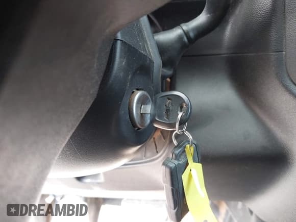 ✅ 2021 Chevrolet Silverado 1500 Work Truck • VIN: 1GCRYAEF2MZ354624 • Lot: 43484384. Wystawiony na IAAI z przebiegiem 56 732 mil. Bezpłatny archiwum sprzedaży aukcyjnych z USA i szczegółowy raport historii pojazdu na DreamBid. Zdjęcie 10.