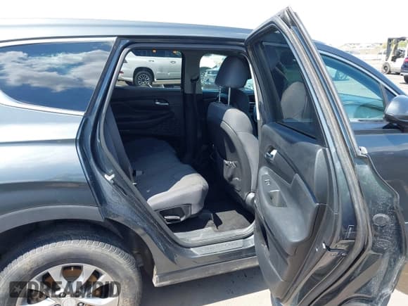 ✅ 2020 Hyundai Santa Fe SE • VIN: 5NMS23AD3LH156012 • Lot: 43082724. Wystawiony na IAAI z przebiegiem 96 771 mil. Bezpłatny archiwum sprzedaży aukcyjnych z USA i szczegółowy raport historii pojazdu na DreamBid. Zdjęcie 8.