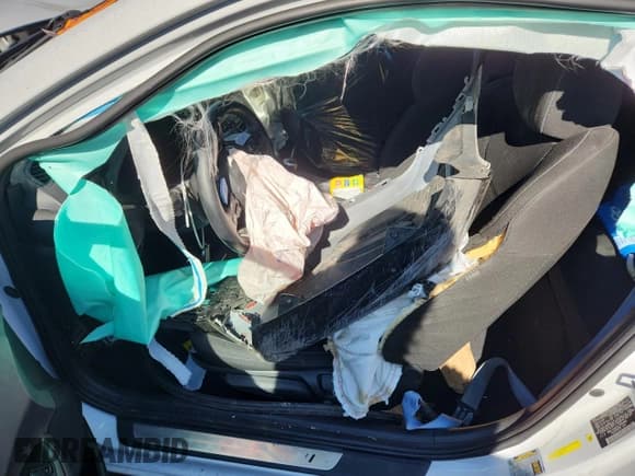 ✅ 2020 Hyundai Veloster • VIN: KMHT36AH2LU005446 • Лот: 86193105. Опубликован ранее на Copart с пробегом Не указан. Бесплатный доступ к архиву аукционных продаж из США и подробный отчёт об истории автомобиля на DreamBid. Изображение 7.