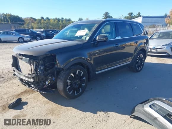 ✅ 2023 Kia Telluride SX • VIN: 5XYP5DGC5PG391139 • Lot: 43376099. Listed on IAAI with 39,790 mi. Free auction sales archive from the USA and detailed vehicle history report at DreamBid. Image 2.