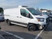 ✅ 2023 Ford Transit Cargo • VIN: 1FTYE1Y83PKA31763 • Lot: 41380494. Wystawiony na IAAI z przebiegiem 35 469 mil. Bezpłatny archiwum sprzedaży aukcyjnych z USA i szczegółowy raport historii pojazdu na DreamBid. Zdjęcie 13.