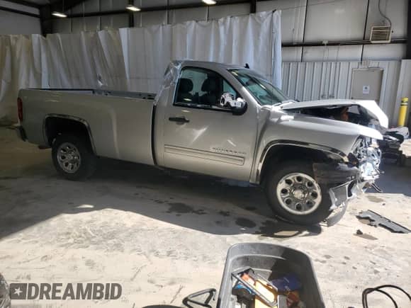 2013 Chevrolet Silverado 1500 LT with VIN 1GCNCSEA9DZ355650, listed as a Copart auction lot 45947255 with 75,568 mi miles and Salvage title. Bid and sale history available at DreamBid. Image 4.