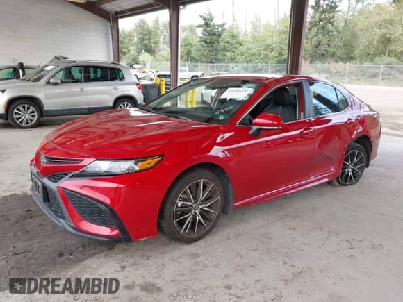 2022 Toyota Camry SE z VIN 4T1T11AK2NU014820, wystawiony jako IAAI lot #43348665 z przebiegiem 91 916 mil mil oraz . Historia ofert i sprzedaży dostępna na DreamBid. Obrazek 17.