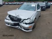 ✅ 2005 Mercedes-Benz C 230 Kompressor • VIN: WDBRF40J25F584426 • Lot: 42577649. Wystawiony na IAAI z przebiegiem 52 419 mil. Bezpłatny archiwum sprzedaży aukcyjnych z USA i szczegółowy raport historii pojazdu na DreamBid. Zdjęcie 6.