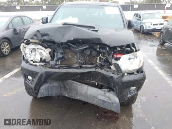 ✅ 2012 Toyota Tacoma PreRunner • VIN: 3TMKU4HN0CM032307 • Lot: 41576688. Listed on IAAI with 101,803 mi. Free auction sales archive from the USA and detailed vehicle history report at DreamBid. Image 6.