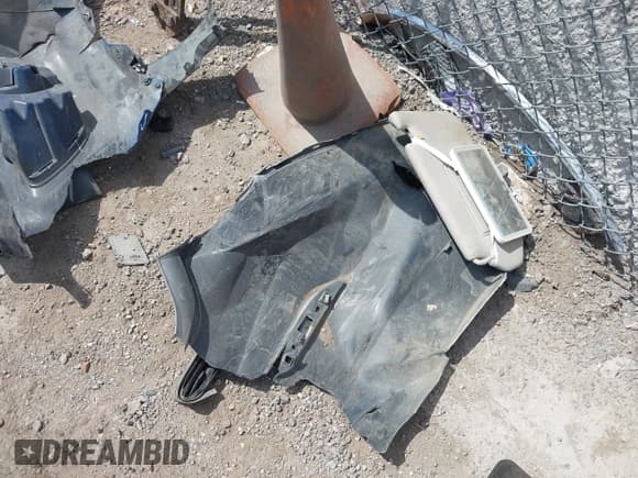 ✅ 2016 Chevrolet Cruze LS • VIN: 1G1BB5SM2G7278490 • Lot: 42876392. Listed on IAAI with Not provided. Free auction sales archive from the USA and detailed vehicle history report at DreamBid. Image 11.