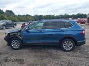 ✅ 2018 Volkswagen Tiguan SEL • VIN: 3VV3B7AX0JM187672 • Лот: 43338554. Опубликован ранее на IAAI с пробегом 184 529 миль. Бесплатный доступ к архиву аукционных продаж из США и подробный отчёт об истории автомобиля на DreamBid. Изображение 15.