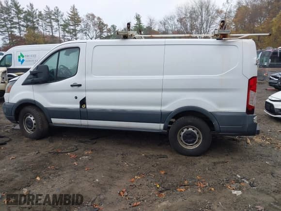 ✅ 2015 Ford Transit Cargo • VIN: 1FTNR1YM4FKB13214 • Лот: 43552489. Опубликован ранее на IAAI с пробегом 102 225 миль. Бесплатный доступ к архиву аукционных продаж из США и подробный отчёт об истории автомобиля на DreamBid. Изображение 14.