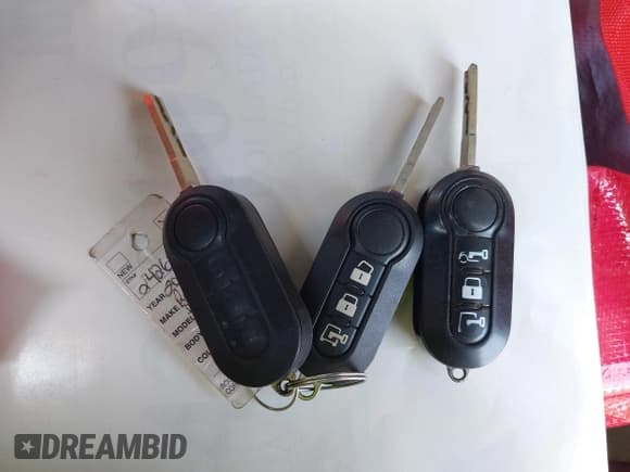 ✅ 2014 Ram ProMaster Cargo • VIN: 3C6TRVCG6EE103227 • Lot: 42812053. Wystawiony na IAAI z przebiegiem 154 357 mil. Bezpłatny archiwum sprzedaży aukcyjnych z USA i szczegółowy raport historii pojazdu na DreamBid. Zdjęcie 11.