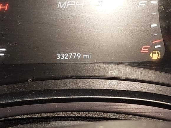 ✅ 2015 Dodge Charger SE • VIN: 2C3CDXBG9FH858371 • Lot: 43546020. Wystawiony na IAAI z przebiegiem 332 779 mil. Bezpłatny archiwum sprzedaży aukcyjnych z USA i szczegółowy raport historii pojazdu na DreamBid. Zdjęcie 15.