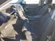 ✅ 2022 Audi e-tron Sportback Prestige • VIN: WA13AAGE3NB025174 • Lot: 82337014. Wystawiony na Copart z przebiegiem 42 093 mil. Bezpłatny archiwum sprzedaży aukcyjnych z USA i szczegółowy raport historii pojazdu na DreamBid. Zdjęcie 7.