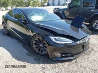 ✅ 2020 Tesla Model S Long Range • VIN: 5YJSA1E29LF401431 • Lot: 43147452. Wystawiony na IAAI z przebiegiem 95 268 mil. Bezpłatny archiwum sprzedaży aukcyjnych z USA i szczegółowy raport historii pojazdu na DreamBid. Zdjęcie 1.