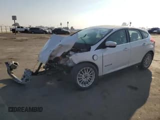 ✅ 2016 Ford Focus Electric • VIN: 1FADP3R46GL301701 • Лот: 73425663. Опубликован ранее на Copart с пробегом 36 142 миль. Бесплатный доступ к архиву аукционных продаж из США и подробный отчёт об истории автомобиля на DreamBid. Изображение 1.