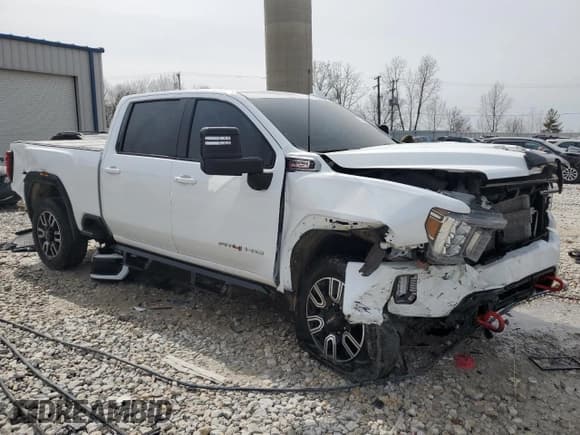 ✅ 2021 GMC Sierra 2500HD AT4 • VIN: 1GT49PEY0MF314684 • Lot: 51276345. Wystawiony na Copart z przebiegiem Nie podano. Bezpłatny archiwum sprzedaży aukcyjnych z USA i szczegółowy raport historii pojazdu na DreamBid. Zdjęcie 4.