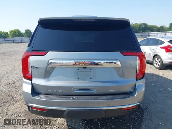 ✅ 2023 GMC Yukon SLT • VIN: 1GKS2BKD9PR210427 • Lot: 42472635. Wystawiony na IAAI z przebiegiem 24 551 mil. Bezpłatny archiwum sprzedaży aukcyjnych z USA i szczegółowy raport historii pojazdu na DreamBid. Zdjęcie 16.