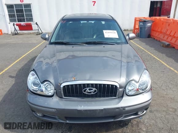 ✅ 2004 Hyundai Sonata GLS • VIN: KMHWF35H84A010991 • Lot: 42459128. Listed on IAAI with 223,133 mi. Free auction sales archive from the USA and detailed vehicle history report at DreamBid. Image 12.