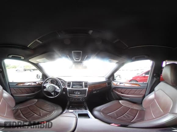 ✅ 2015 Mercedes-Benz GL 450 • VIN: 4JGDF6EEXFA505324 • Lot: 43201917. Listed on IAAI with 185,350 mi. Free auction sales archive from the USA and detailed vehicle history report at DreamBid. Image 18.