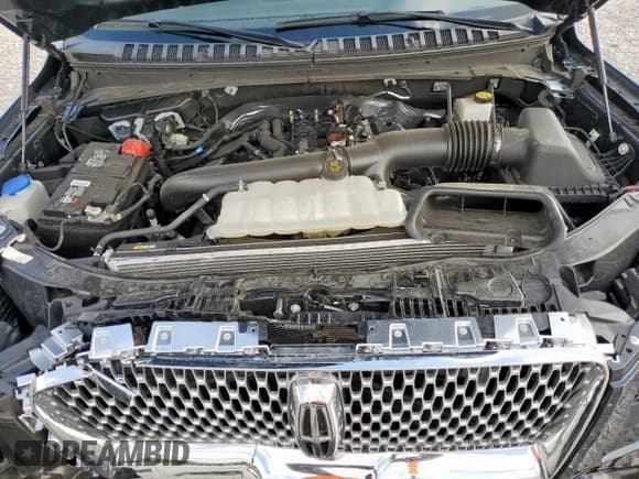 ✅ 2024 Lincoln Navigator Reserve • VIN: 5LMJJ2LG8REL05261 • Lot: 87093935. Wystawiony na Copart z przebiegiem 10 499 mil. Bezpłatny archiwum sprzedaży aukcyjnych z USA i szczegółowy raport historii pojazdu na DreamBid. Zdjęcie 12.