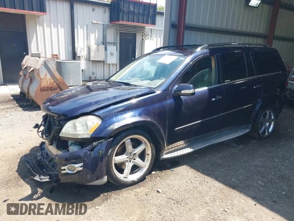 ✅ 2008 Mercedes-Benz GL 550 • VIN: 4JGBF86E58A379278 • Lot: 42765813. Wystawiony na IAAI z przebiegiem 233 606 mil. Bezpłatny archiwum sprzedaży aukcyjnych z USA i szczegółowy raport historii pojazdu na DreamBid. Zdjęcie 17.