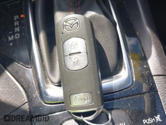 ✅ 2015 Mazda 3 i Grand Touring • VIN: JM1BM1M76F1224547 • Lot: 43170686. Wystawiony na IAAI z przebiegiem 198 435 mil. Bezpłatny archiwum sprzedaży aukcyjnych z USA i szczegółowy raport historii pojazdu na DreamBid. Zdjęcie 11.