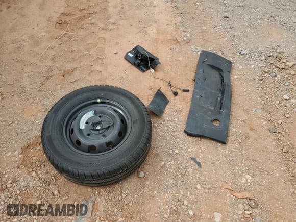 ✅ 2024 Ford Transit • VIN: 1FDAX2X87RKA56893 • Лот: 51166465. Опубликован ранее на Copart с пробегом 10 273 миль. Бесплатный доступ к архиву аукционных продаж из США и подробный отчёт об истории автомобиля на DreamBid. Изображение 13.