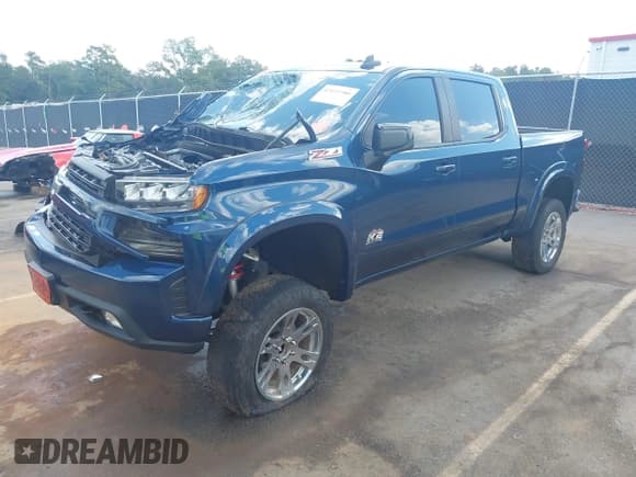 ✅ 2019 Chevrolet Silverado 1500 RST • VIN: 1GCUYEEDXKZ168469 • Lot: 43011980. Wystawiony na IAAI z przebiegiem 112 039 mil. Bezpłatny archiwum sprzedaży aukcyjnych z USA i szczegółowy raport historii pojazdu na DreamBid. Zdjęcie 2.
