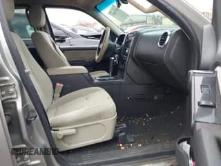 ✅ 2008 Ford Explorer XLT • VIN: 1FMEU73E78UA45754 • Lot: 43576097. Listed on IAAI with Not provided. Free auction sales archive from the USA and detailed vehicle history report at DreamBid. Image 5.