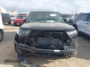 ✅ 2022 Ford Police Interceptor Utility • VIN: 1FM5K8AB5NGC23658 • Lot: 41146628. Wystawiony na IAAI z przebiegiem 16 840 mil. Bezpłatny archiwum sprzedaży aukcyjnych z USA i szczegółowy raport historii pojazdu na DreamBid. Zdjęcie 11.