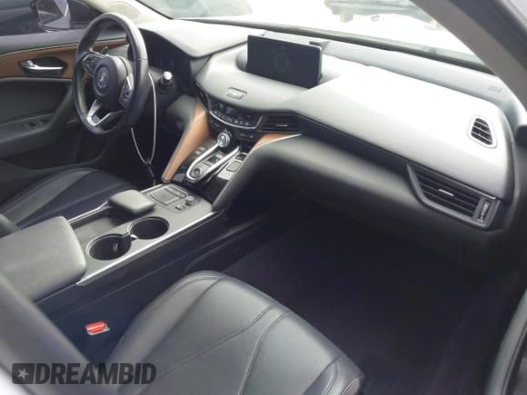 ✅ 2021 Acura TLX • VIN: 19UUB5F30MA003041 • Lot: 43726690. Listed on IAAI with 52,355 mi. Free auction sales archive from the USA and detailed vehicle history report at DreamBid. Image 5.