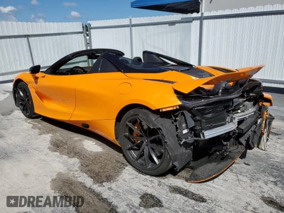 ✅ 2020 McLaren 720S • VIN: SBM14FCA6LW004272 • Lot: 84379965. Listed on Copart with Not provided. Free auction sales archive from the USA and detailed vehicle history report at DreamBid. Image 2.