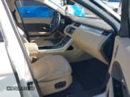 ✅ 2016 Land Rover Range Rover Evoque SE • VIN: SALVP2BG6GH078990 • Lot: 42846477. Wystawiony na IAAI z przebiegiem 142 397 mil. Bezpłatny archiwum sprzedaży aukcyjnych z USA i szczegółowy raport historii pojazdu na DreamBid. Zdjęcie 5.