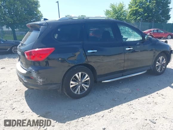 ✅ 2020 Nissan Pathfinder SL • VIN: 5N1DR2CM8LC642806 • Lot: 42572845. Listed on IAAI with 45,286 mi. Free auction sales archive from the USA and detailed vehicle history report at DreamBid. Image 4.