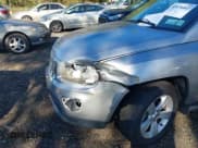 ✅ 2014 Jeep Compass Latitude • VIN: 1C4NJDEB4ED760694 • Lot: 43476082. Wystawiony na IAAI z przebiegiem 88 621 mil. Bezpłatny archiwum sprzedaży aukcyjnych z USA i szczegółowy raport historii pojazdu na DreamBid. Zdjęcie 6.