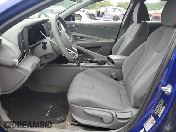 ✅ 2022 Hyundai Elantra SE • VIN: KMHLL4AG9NU308643 • Lot: 68815955. Listed on Copart with 64,088 mi. Free auction sales archive from the USA and detailed vehicle history report at DreamBid. Image 7.