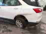 ✅ 2018 Chevrolet Equinox LS • VIN: 3GNAXHEV1JL288366 • Lot: 43399261. Wystawiony na IAAI z przebiegiem 114 640 mil mil. Skorzystaj z bezpłatnego archiwum sprzedaży aukcyjnych z USA i zobacz szczegółowy raport historii pojazdu na DreamBid. Zdjęcie 6.