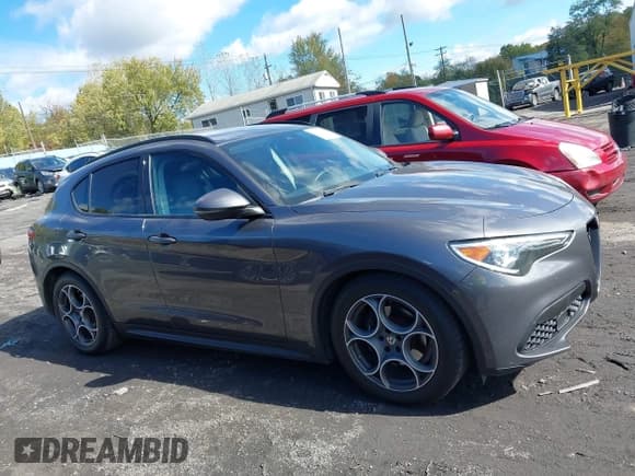 ✅ 2018 Alfa Romeo Stelvio Sport • VIN: ZASFAKPN5J7B72223 • Лот: 43457458. Опубликован ранее на IAAI с пробегом 106 949 миль. Бесплатный доступ к архиву аукционных продаж из США и подробный отчёт об истории автомобиля на DreamBid. Изображение 13.