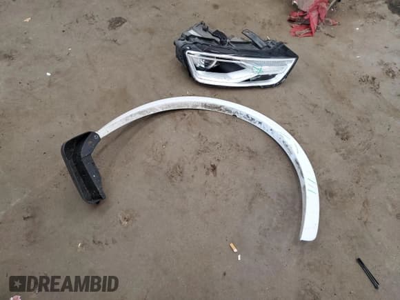 ✅ 2016 Audi Q3 Premium Plus • VIN: WA1BFCFS4GR016574 • Lot: 56651835. Listed on Copart with 92,486 mi. Free auction sales archive from the USA and detailed vehicle history report at DreamBid. Image 13.