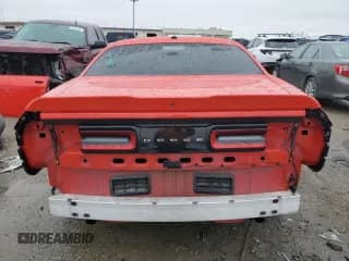 ✅ 2018 Dodge Challenger SXT Plus • VIN: 2C3CDZAG2JH317636 • Lot: 39575814. Wystawiony na Copart z przebiegiem 74 899 mil. Bezpłatny archiwum sprzedaży aukcyjnych z USA i szczegółowy raport historii pojazdu na DreamBid. Zdjęcie 6.