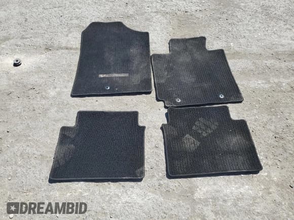 ✅ 2013 Hyundai Veloster w/Gray Int • VIN: KMHTC6AD6DU157891 • Lot: 68024834. Listed on Copart with 112,561 mi. Free auction sales archive from the USA and detailed vehicle history report at DreamBid. Image 12.