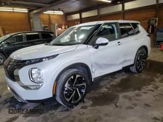 2024 Mitsubishi Outlander SE с VIN JA4J4VA8XRZ086964, выставлен на аукционе Copart как лот 67472595 с пробегом 6 771 миль миль и Списание • Salvage title. История ставок и продаж доступна на DreamBid. Изображение 1.