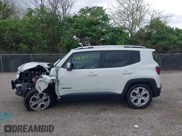 ✅ 2016 Jeep Renegade Limited • VIN: ZACCJADT9GPC74452 • Lot: 42172073. Wystawiony na IAAI z przebiegiem 81 002 mil. Bezpłatny archiwum sprzedaży aukcyjnych z USA i szczegółowy raport historii pojazdu na DreamBid. Zdjęcie 15.