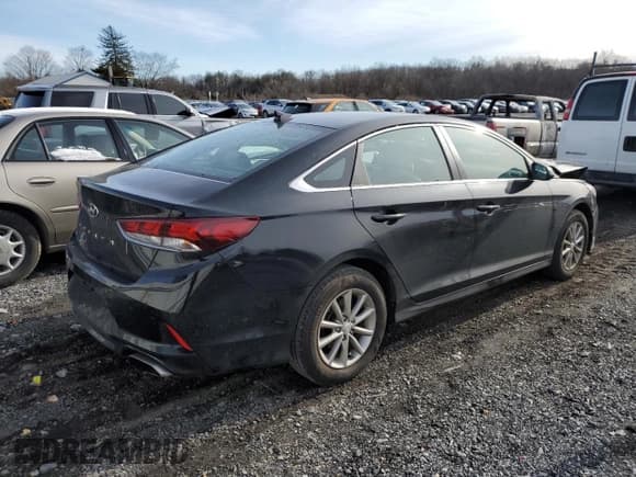 ✅ 2019 Hyundai Sonata SE • VIN: 5NPE24AF2KH818118 • Лот: 70949702. Опубликован ранее на Copart с пробегом 35 553 миль. Бесплатный доступ к архиву аукционных продаж из США и подробный отчёт об истории автомобиля на DreamBid. Изображение 3.