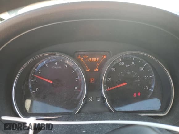 ✅ 2014 Nissan Versa SL • VIN: 3N1CN7AP2EL821875 • Lot: 71043935. Wystawiony na Copart z przebiegiem 113 262 mil. Bezpłatny archiwum sprzedaży aukcyjnych z USA i szczegółowy raport historii pojazdu na DreamBid. Zdjęcie 9.