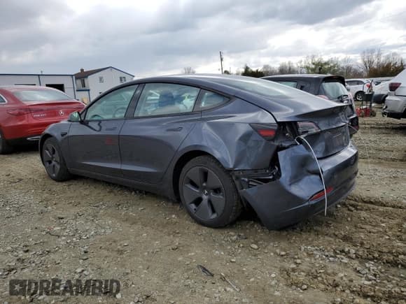 ✅ 2023 Tesla Model 3 • VIN: 5YJ3E1EA2PF550088 • Lot: 50633315. Wystawiony na Copart z przebiegiem 45 221 mil. Bezpłatny archiwum sprzedaży aukcyjnych z USA i szczegółowy raport historii pojazdu na DreamBid. Zdjęcie 2.